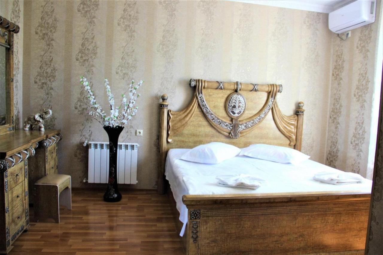 Hotel Oniks Kutaisi Zewnętrze zdjęcie