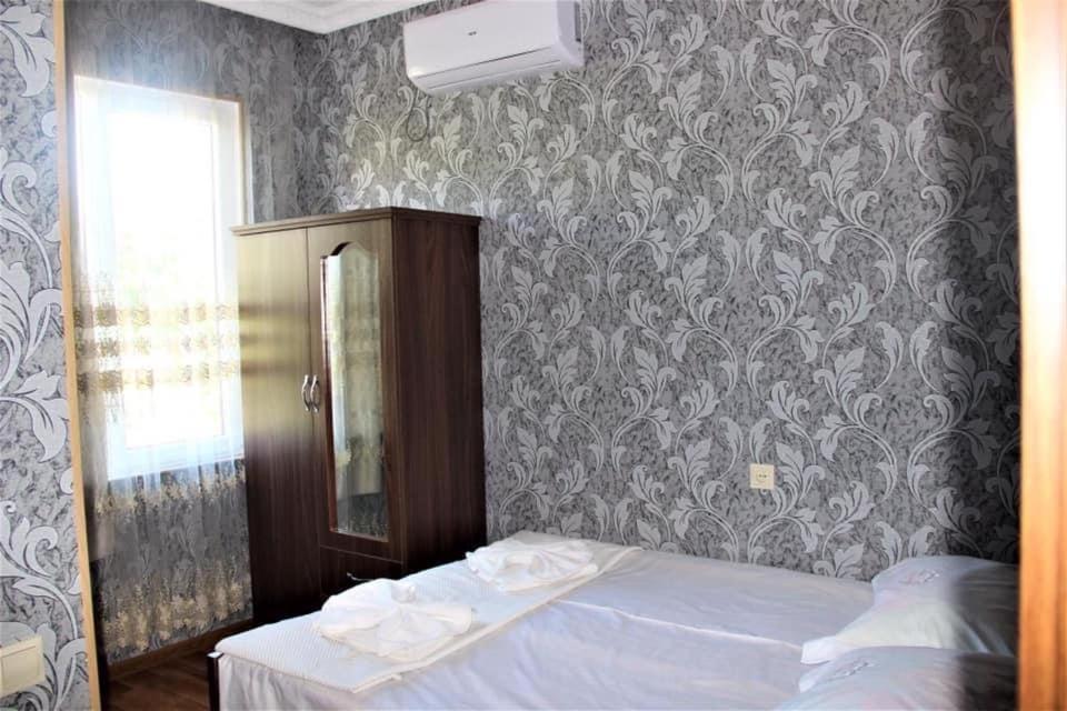 Hotel Oniks Kutaisi Zewnętrze zdjęcie
