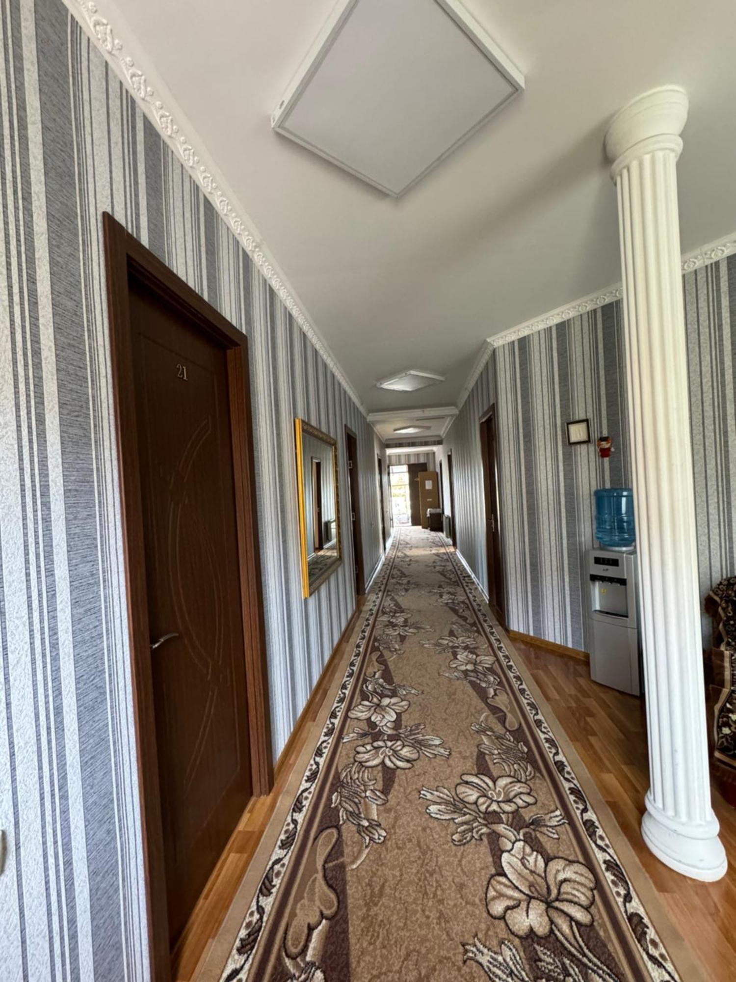 Hotel Oniks Kutaisi Zewnętrze zdjęcie